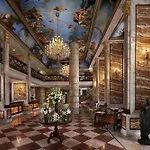 Hotel The Royal Plaza