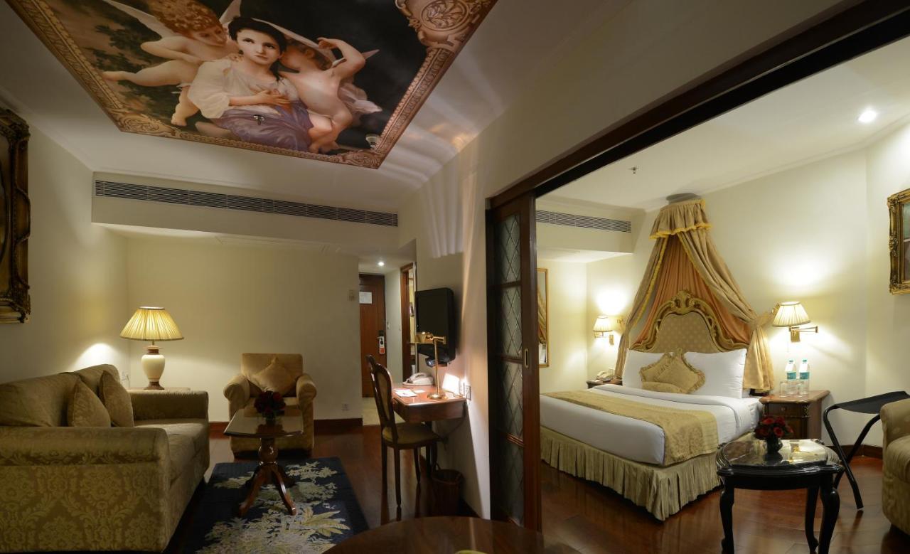 The Royal Plaza Hotel