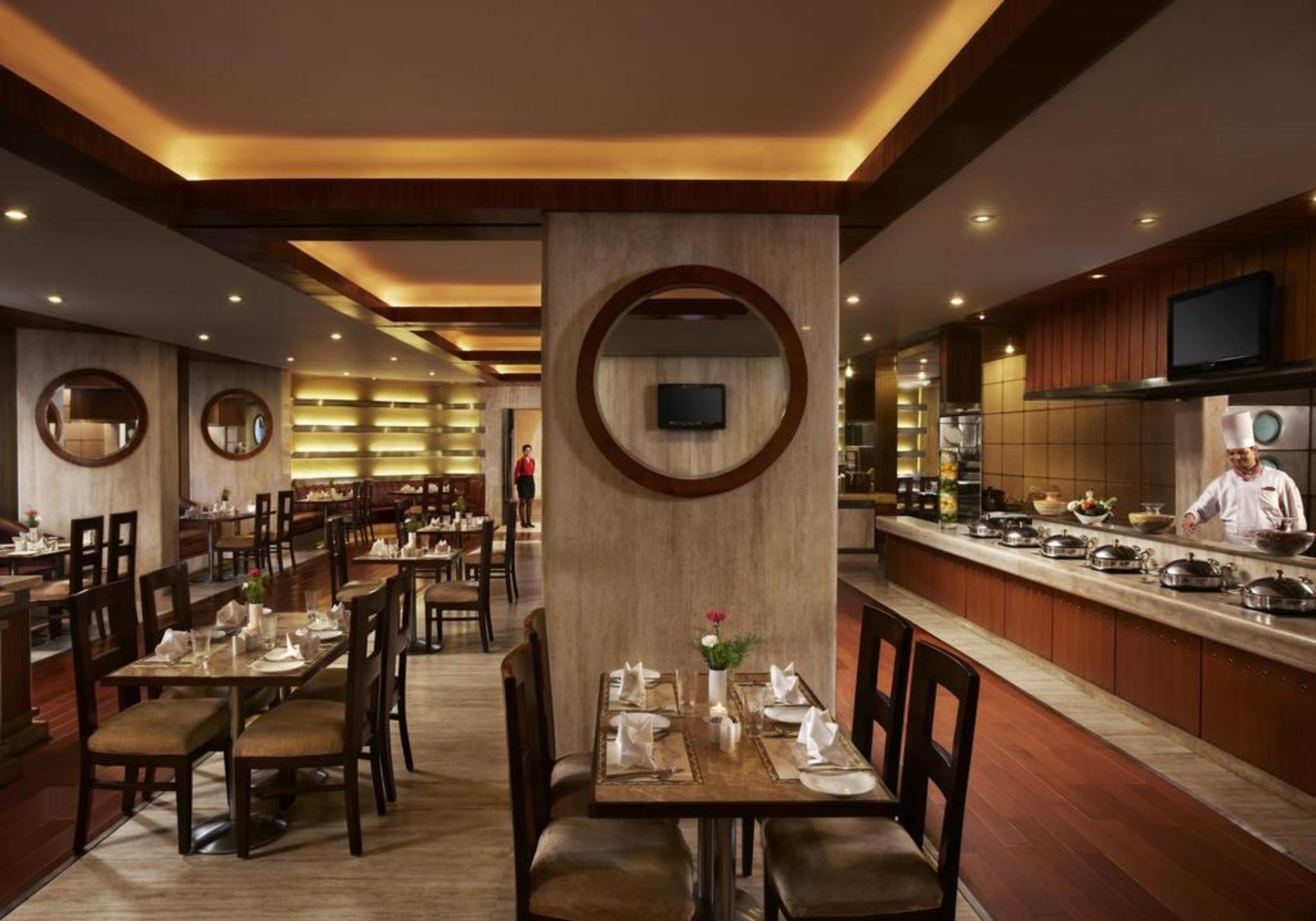The Royal Plaza 4* New Delhi