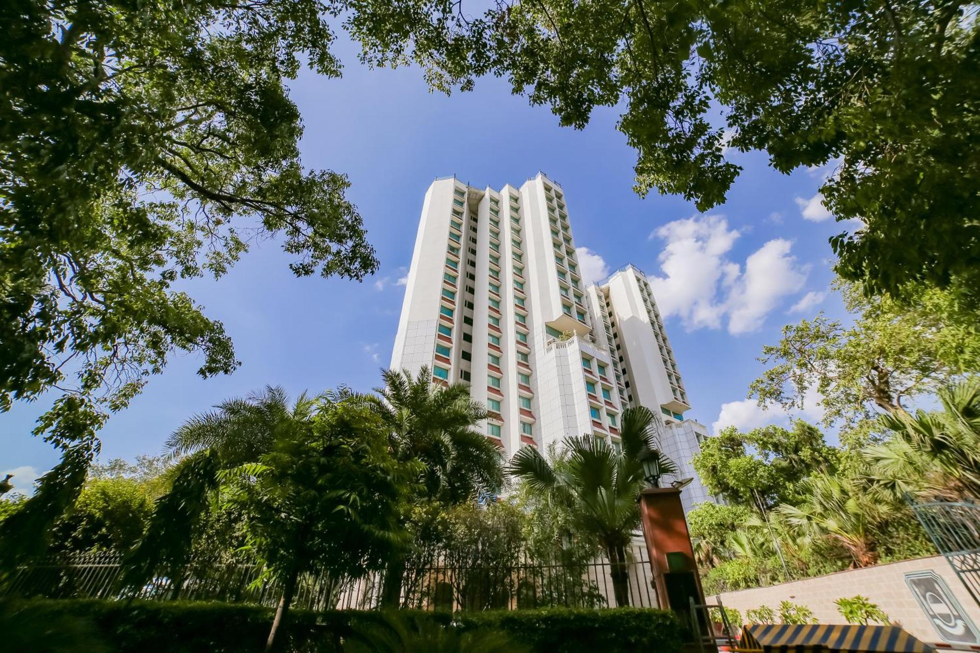 The Royal Plaza Hotel