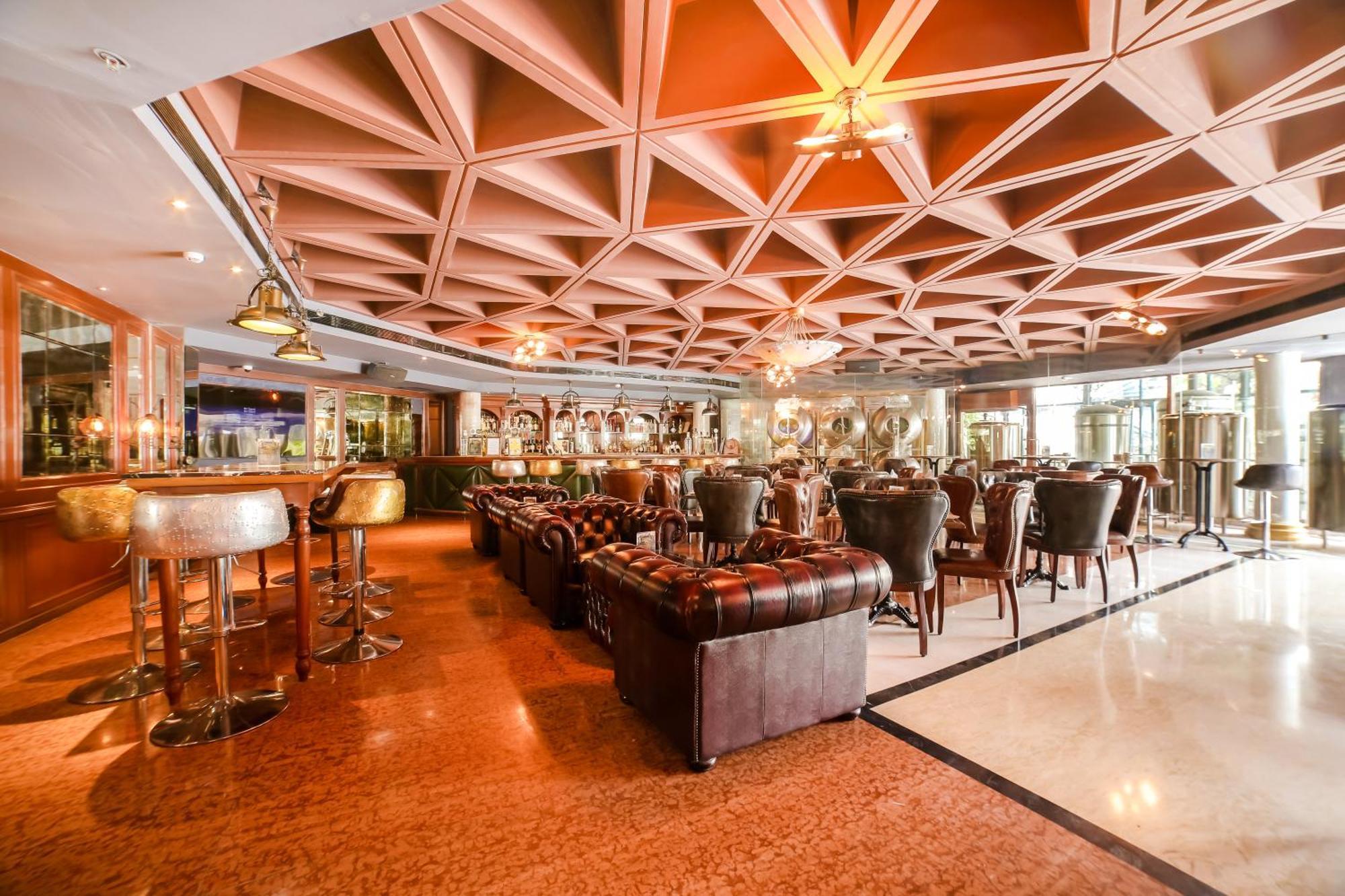 Hotel The Royal Plaza 4*